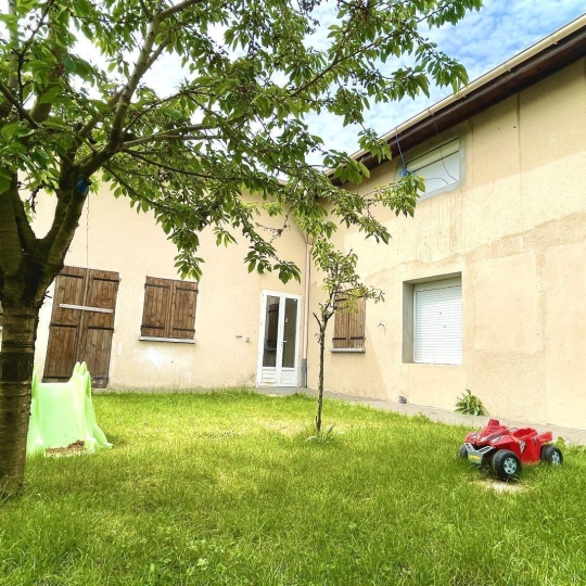  Annonces VILLEPINTE : Immeuble | GAGNY (93220) | 321 m2 | 0 € 