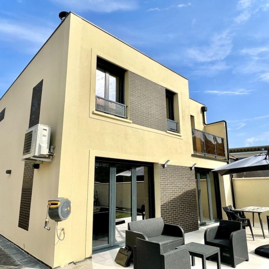  Annonces VILLEPINTE : Maison / Villa | LIVRY-GARGAN (93190) | 180 m2 | 685 000 € 