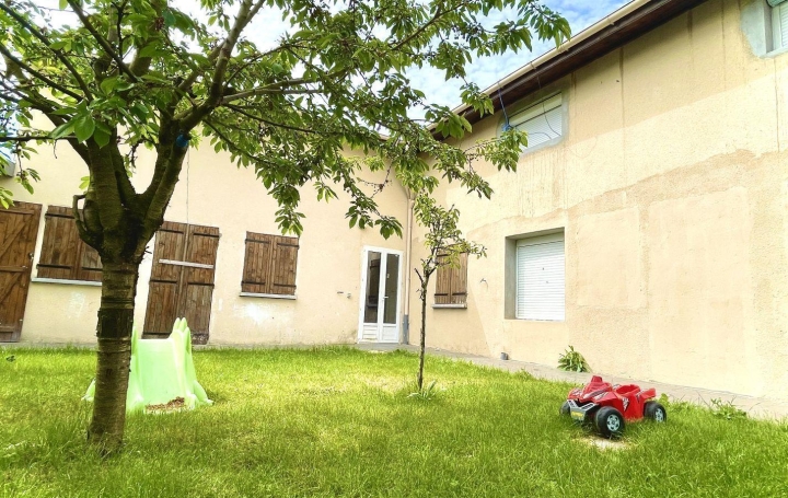 Annonces VILLEPINTE : Immeuble | GAGNY (93220) | 321 m2 | 0 € 